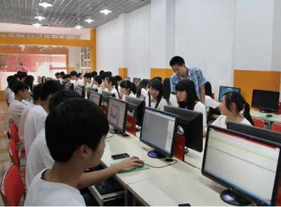 2019年重慶五一高級技工學(xué)校電子商務(wù)與計算機技術(shù)培訓(xùn)項目介紹