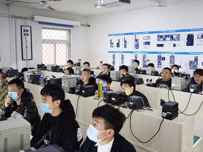 北京手機維修及計算機技術(shù)企業(yè)培訓(xùn) 畢業(yè)即上崗的實踐教學(xué)